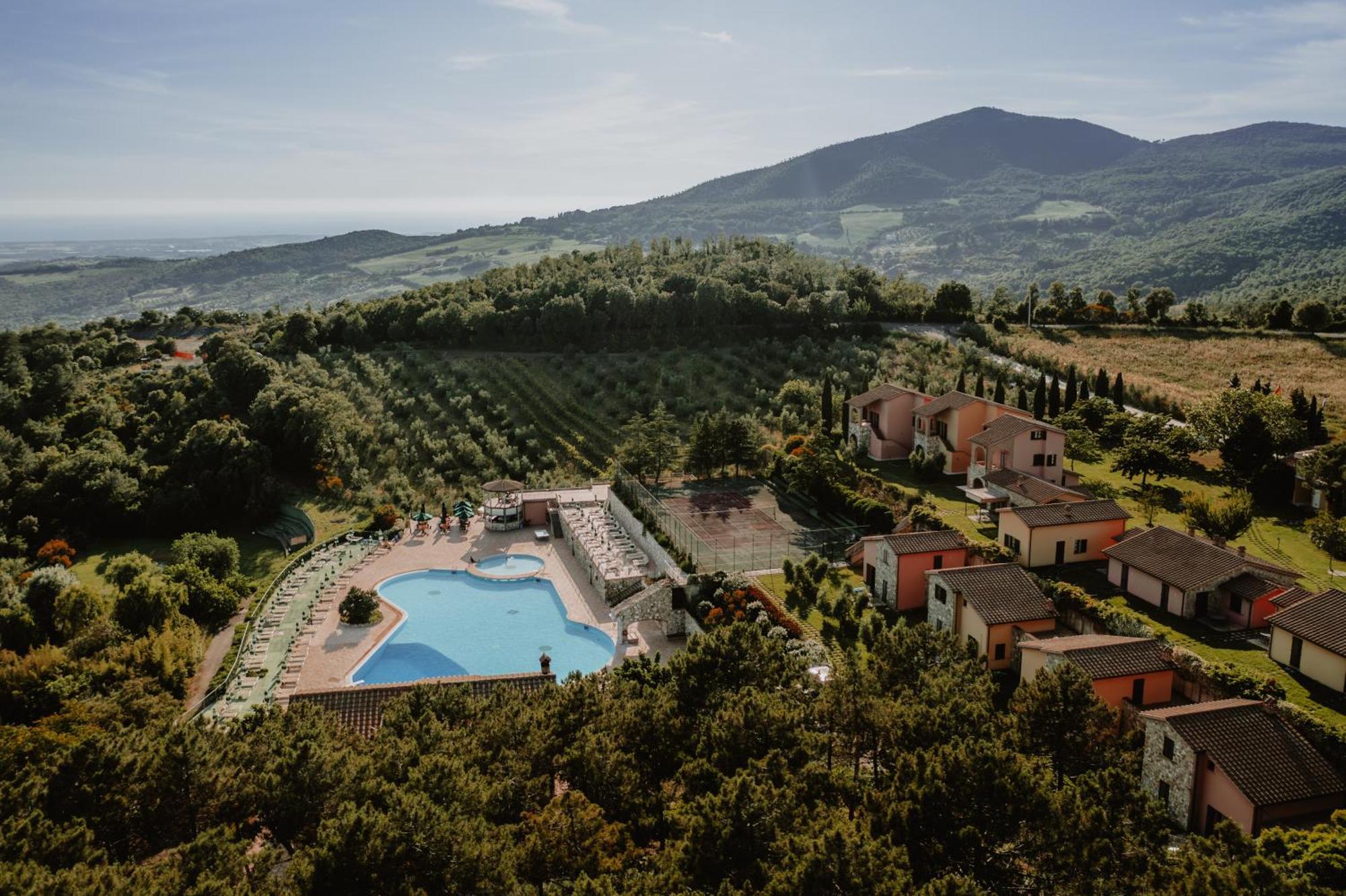 Borgo San Pecoraio Resort Riparbella Exterior photo